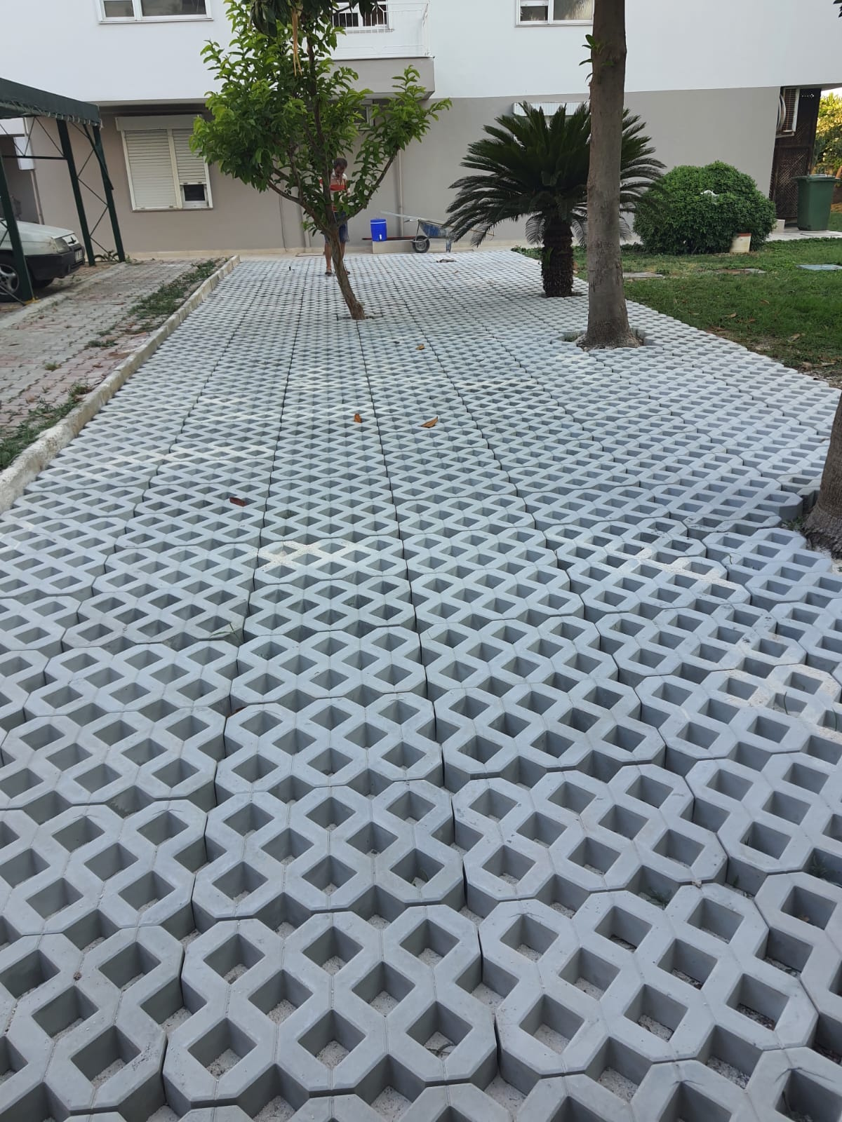 Çim Taşı (Çim Karosu)